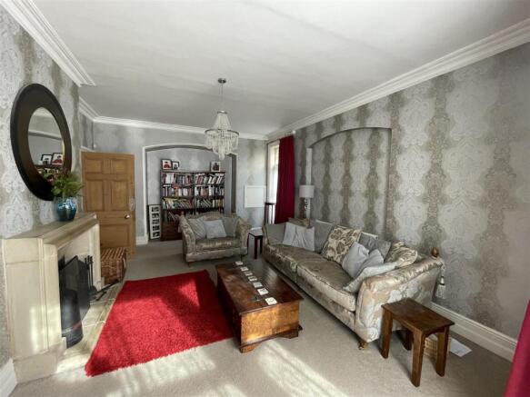 Sitting room.JPG