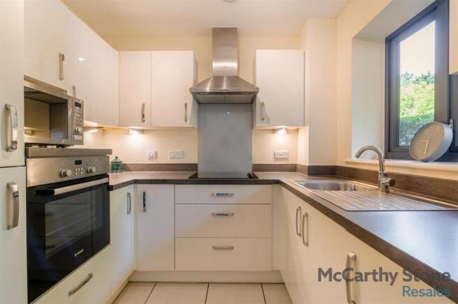 Llys Faith, Ilex Close, Llanishen, Cardiff photo 4