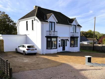 Lushington Hill, Wootton Bridge, Ryde, Isle of Wight, PO33