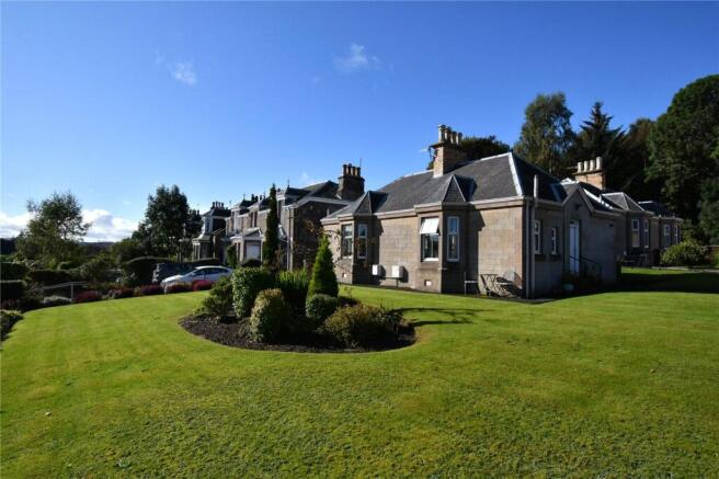 Douglas Cottages