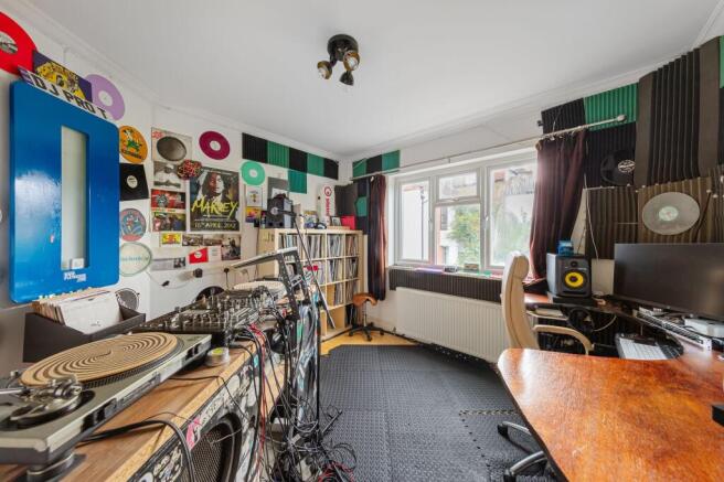Studio / Bedroom