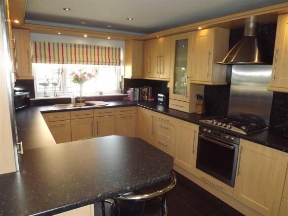 BREAKFAST KITCHEN