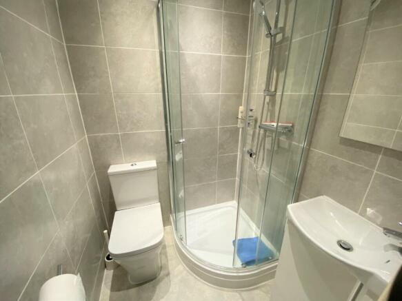 En-Suite 2