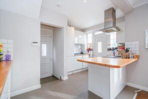 64, Woodville Road, New Barnet, Barnet EN5 5NG