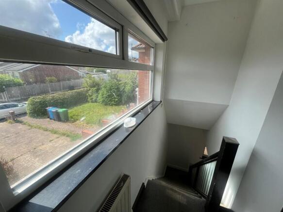 2 bed Semi-Detached for sale Image 6