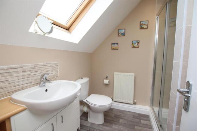 Ensuite.JPG