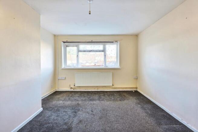 27 Maesglas, Tondu, Bridgend, Mid Glamorgan, CF32 9JZ photo 2