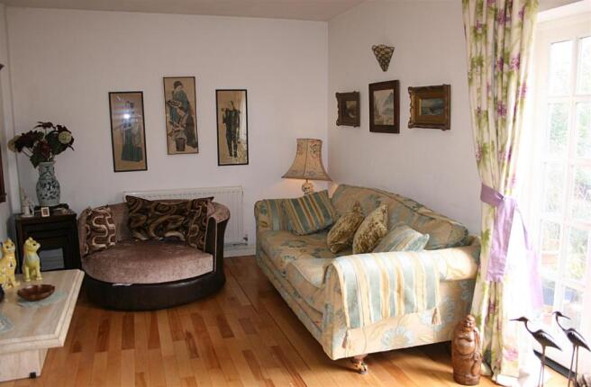 sitting room.JPG