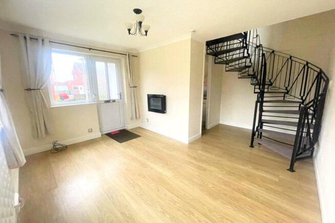 1 bed End of Terrace to rent Image 2