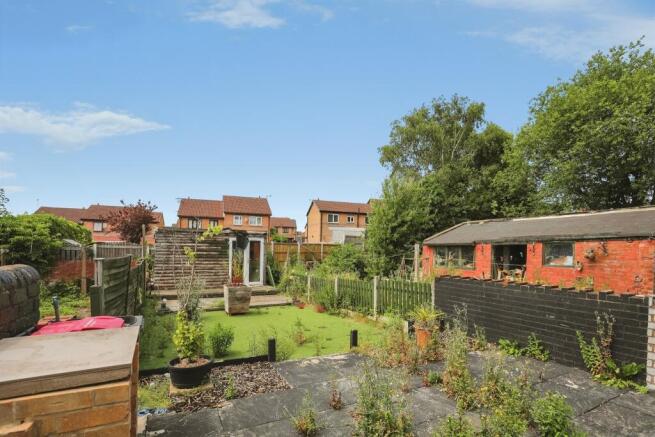 3 bed House to rent Image 7