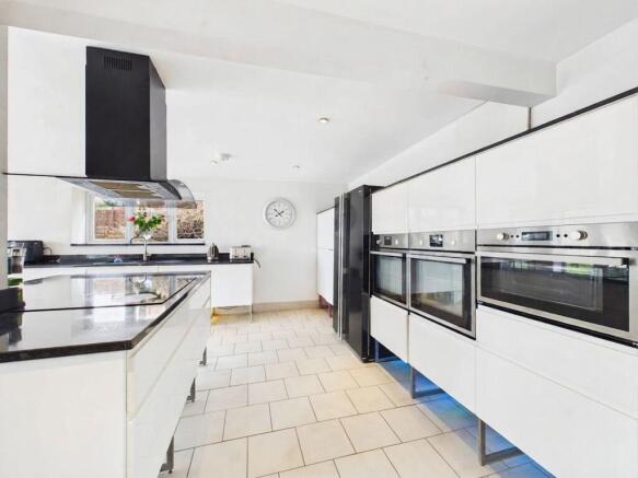 Open-Plan Kitchen/Living