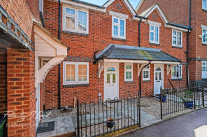 32, Elizabeth Fry Place, London SE18 4LA