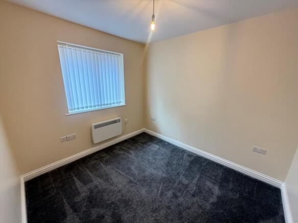 2 bed Apartment to rent Image 10