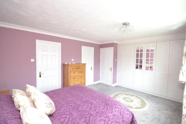 Wardrobes - en suite
