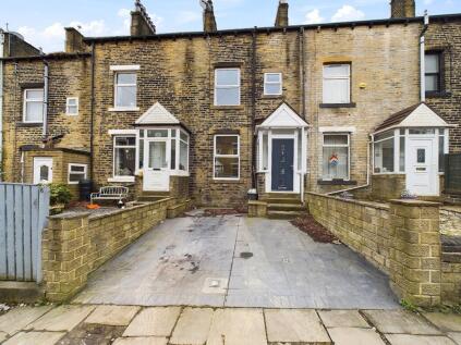 Savile Parade, Halifax, HX1