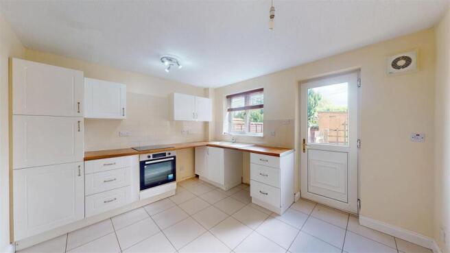 Bishop Close, 12 Kitchen.Diner.jpg