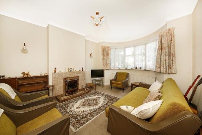 Reception room 