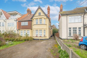 Flat 2, 11, Imperial Avenue, Westcliff-on-sea SS0 8NE