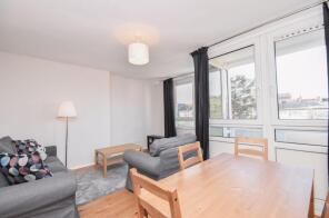 76, Barringer Square, London SW17 8EE