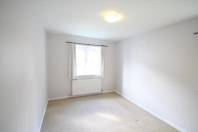 2 bed Flat to rent Image 4