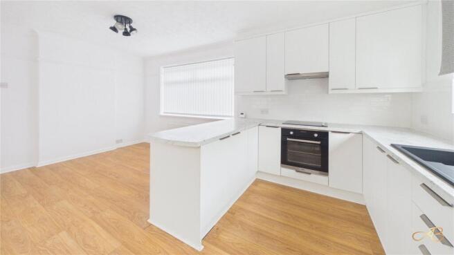 2 bed Bungalow for sale Image 4
