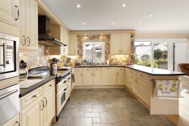 Charter Court - Image 23.jpg
