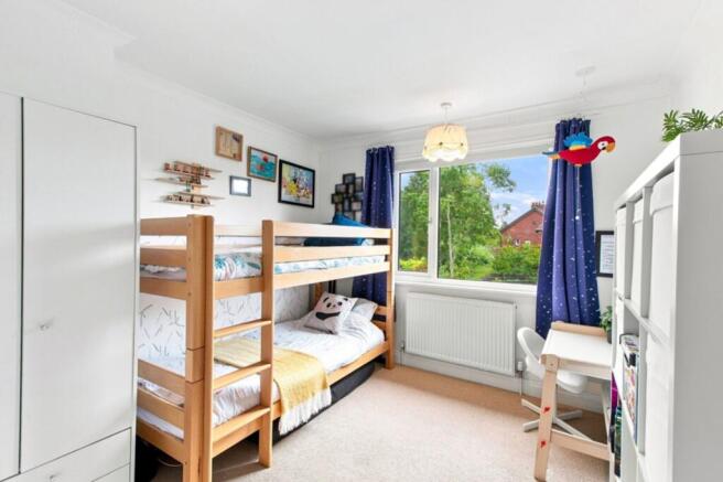 4 bed Semi-Detached for sale Image 8