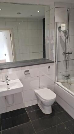 1 bed Flat to rent Image 4