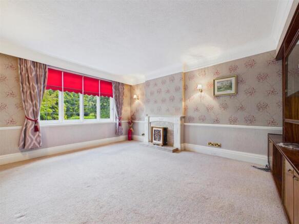 3 bed Detached for sale Image 8