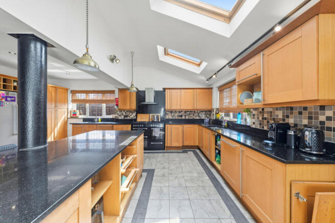Large Kitchen/diner
