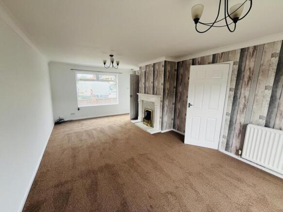 3 bed Terraced to rent Image 4