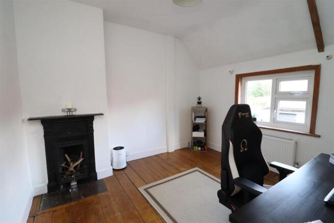 2 bed Cottage for sale Image 9
