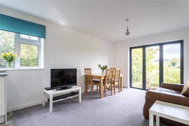 Sitting/Dining Area