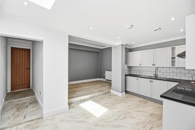Kitchen/Dining Area