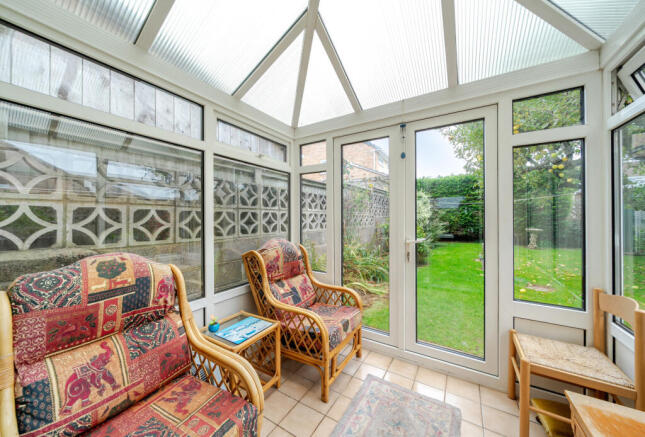 1366031-12-68e8fa...