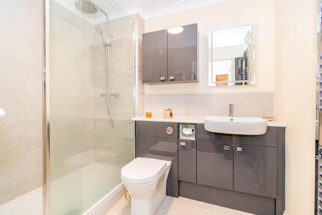 Ensuite