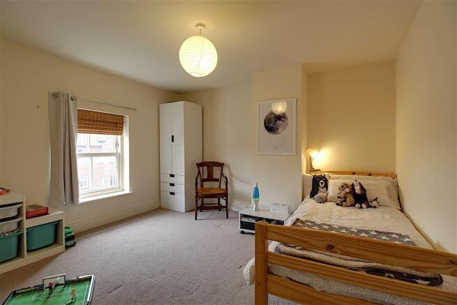 Bedroom 2 (Double)