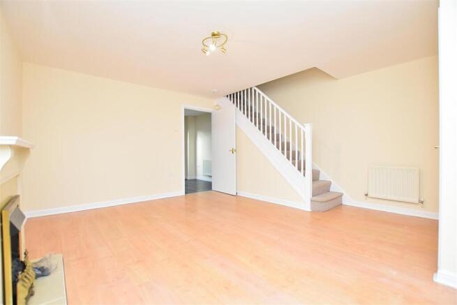 Fishguard Close, Wrexham photo 4