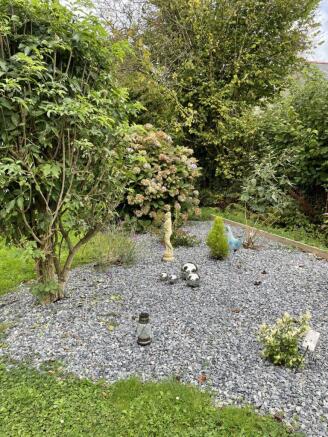 Photo 33