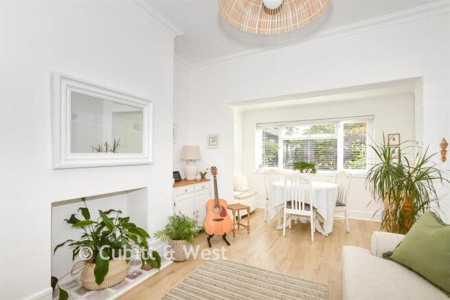 Dining/ Family Room