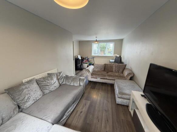 Sullington Drive, Liverpool, Merseyside. L27 8XZ photo 4