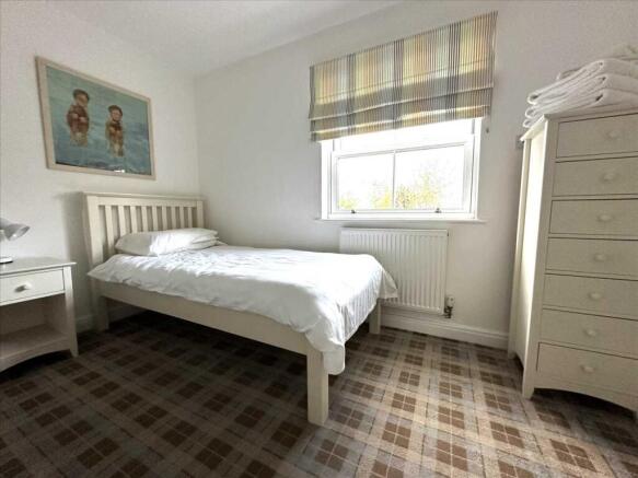 Bedroom (front)