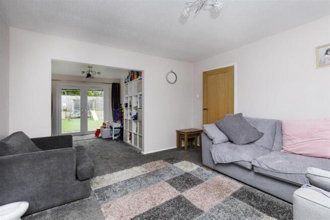3 bed Semi-Detached for sale Image 9