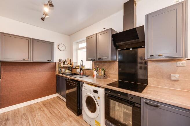 3 bed Terraced for sale Image 6