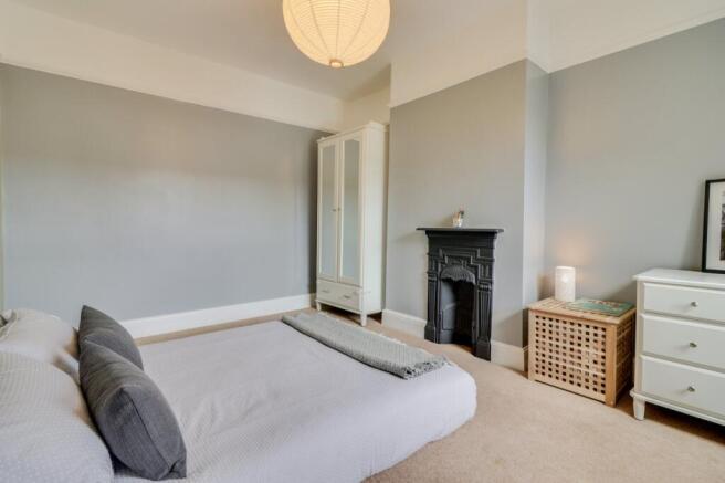 3 bed Terraced for sale Image 11