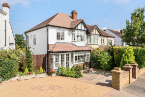 28, Cleave Avenue, Orpington BR6 7HB