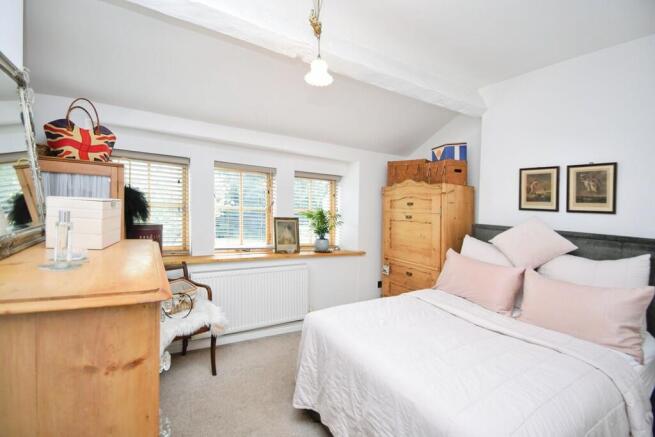 2 bed Cottage for sale Image 11