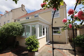 8, Lawpool Court, Wells BA5 2AN
