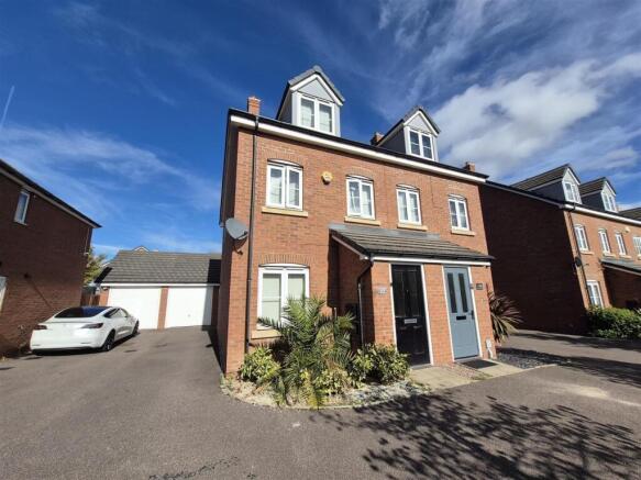 3-bed semi-detached on Old Church Road, Coventry, £259,000