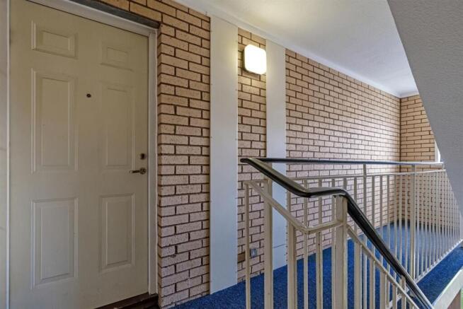 Bulldale Court, Yoker, Glasgow photo 4